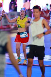 BIB: 
                            <button type="button" onclick="openModal(23393483)" class="btn btn-primary btn-sm float-right btn-popup" data-toggle="modal" data-target=".modal-high-quality">
                        <i class="fas fa-shopping-cart"></i> Add to Cart
                    </button>
                                            <button type="button" onclick="isThisMe(23393483, true)" class="btn btn-success btn-sm float-right btn-popup btn-isme hidden" data-toggle="tooltip" data-placement="bottom" title="นี่คือรูปของคุณใช่ไหม คลิกที่นี่เพื่อเอาเข้าอัลบั้ม">
                        <i class="fas fa-plus"></i> Add to album
                    </button>
                    <button type="button" onclick="isThisMe(23393483, false)" class="btn btn-warning btn-sm float-right btn-popup btn-isnotme hidden">
                        <i class="fas fa-ban"></i> Remove from album
                    </button>